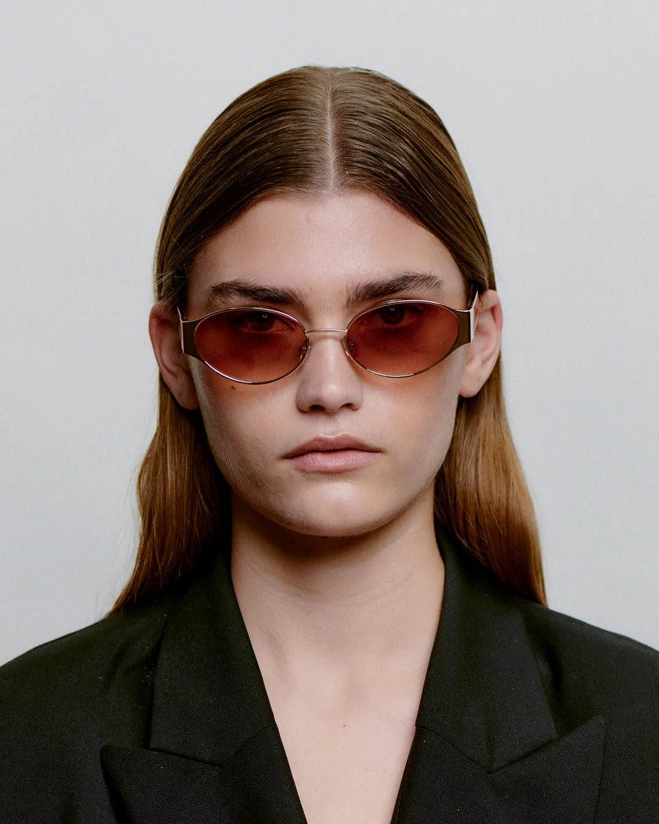 A.Kjaerbede unisex aurinkolasit Bella, ruskea kuosillinen