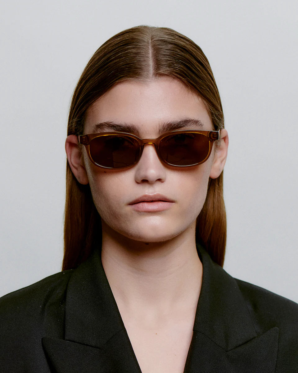 A.Kjaerbede unisex aurinkolasit Charlie, tummanruskea