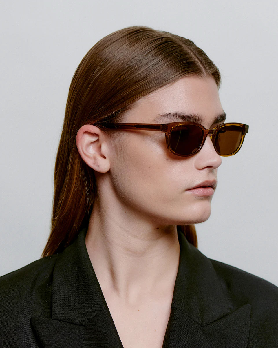 A.Kjaerbede unisex aurinkolasit Charlie, tummanruskea