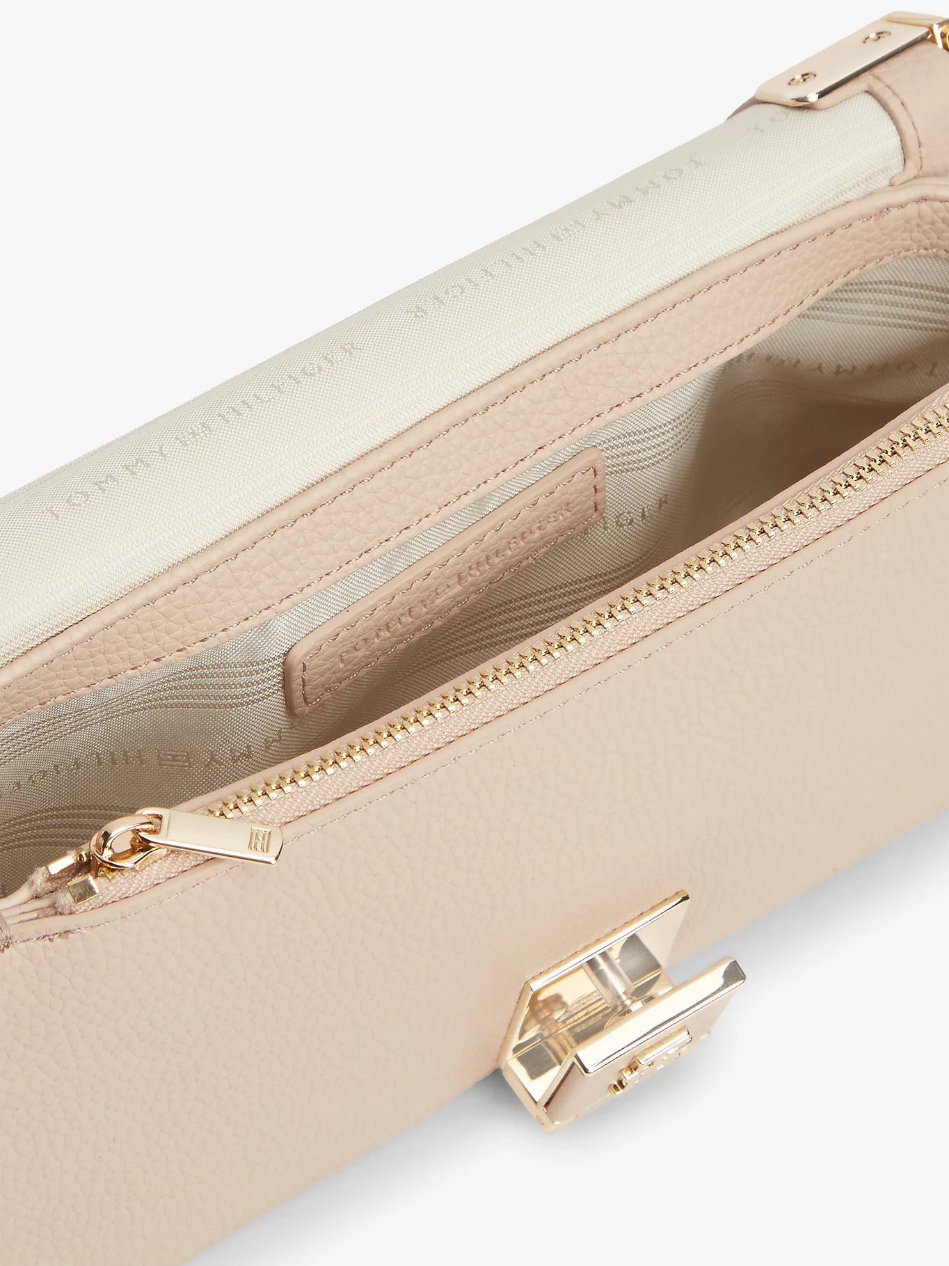 Tommy Hilfiger naisten laukku Her Flap W/Chain, vaaleanpunainen