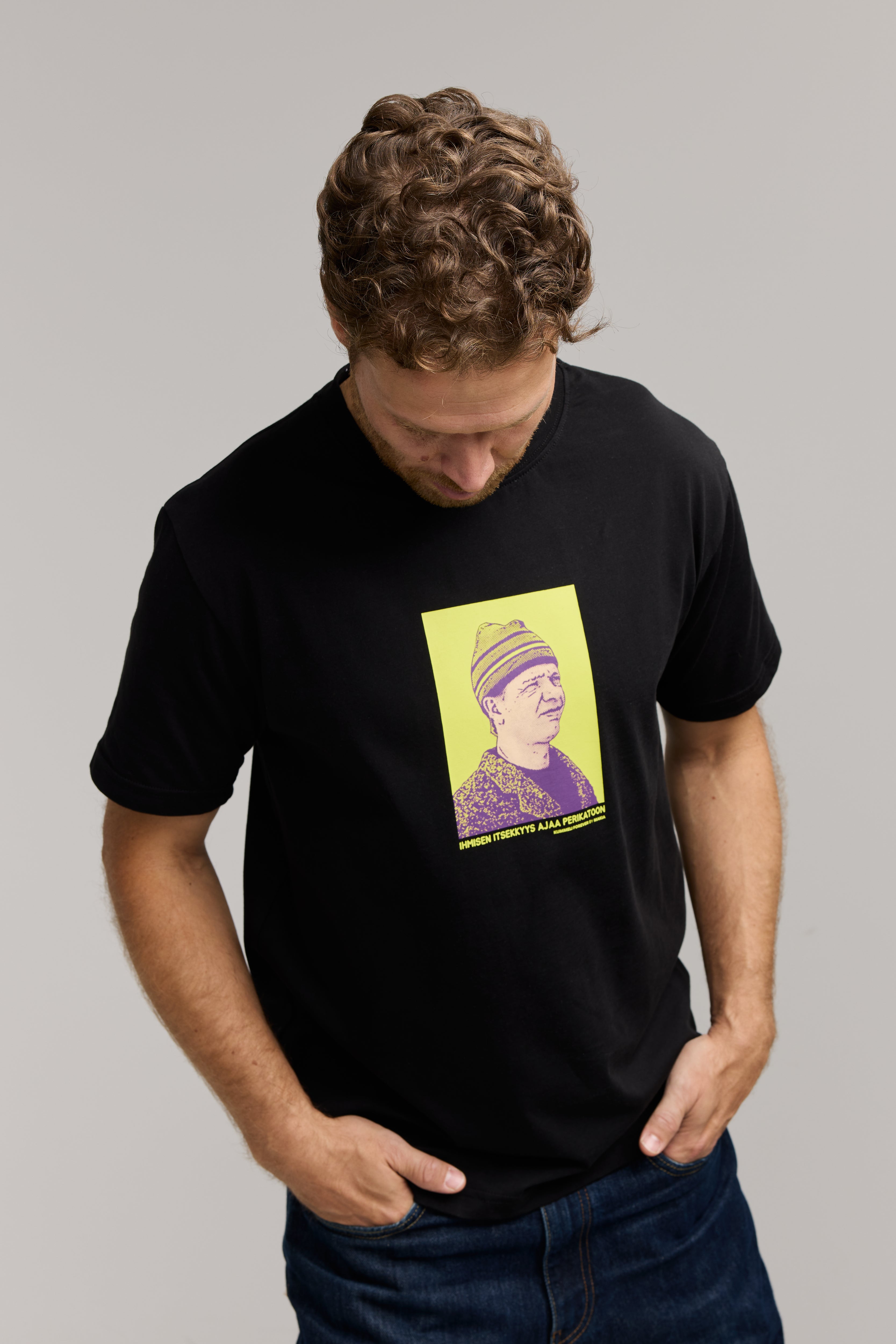 Makia Kummeli Ympäristöruutu T-shirt, musta