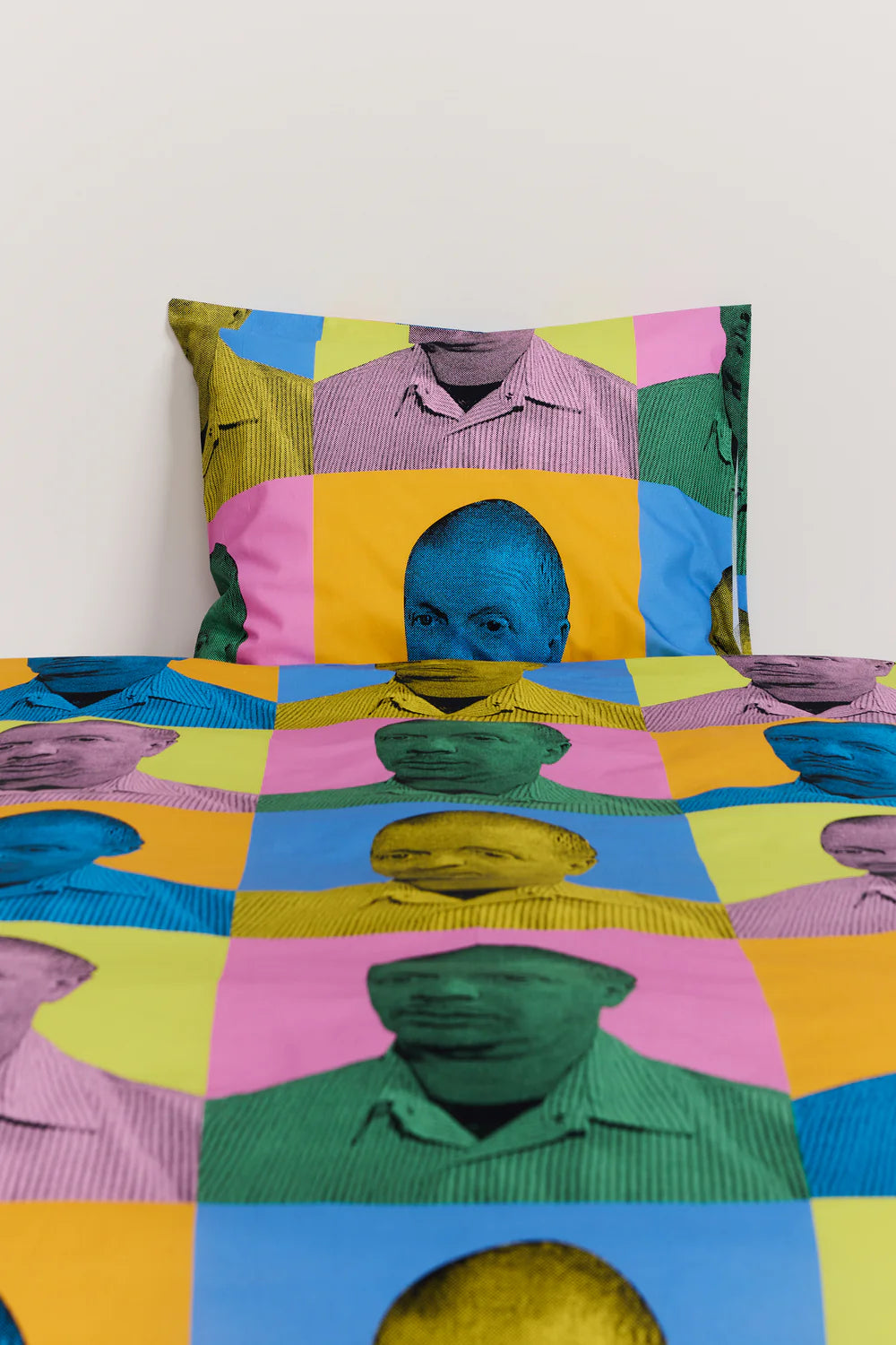 Makia Tonnin Seteli Duvet Cover Set, monivärinen kuosi