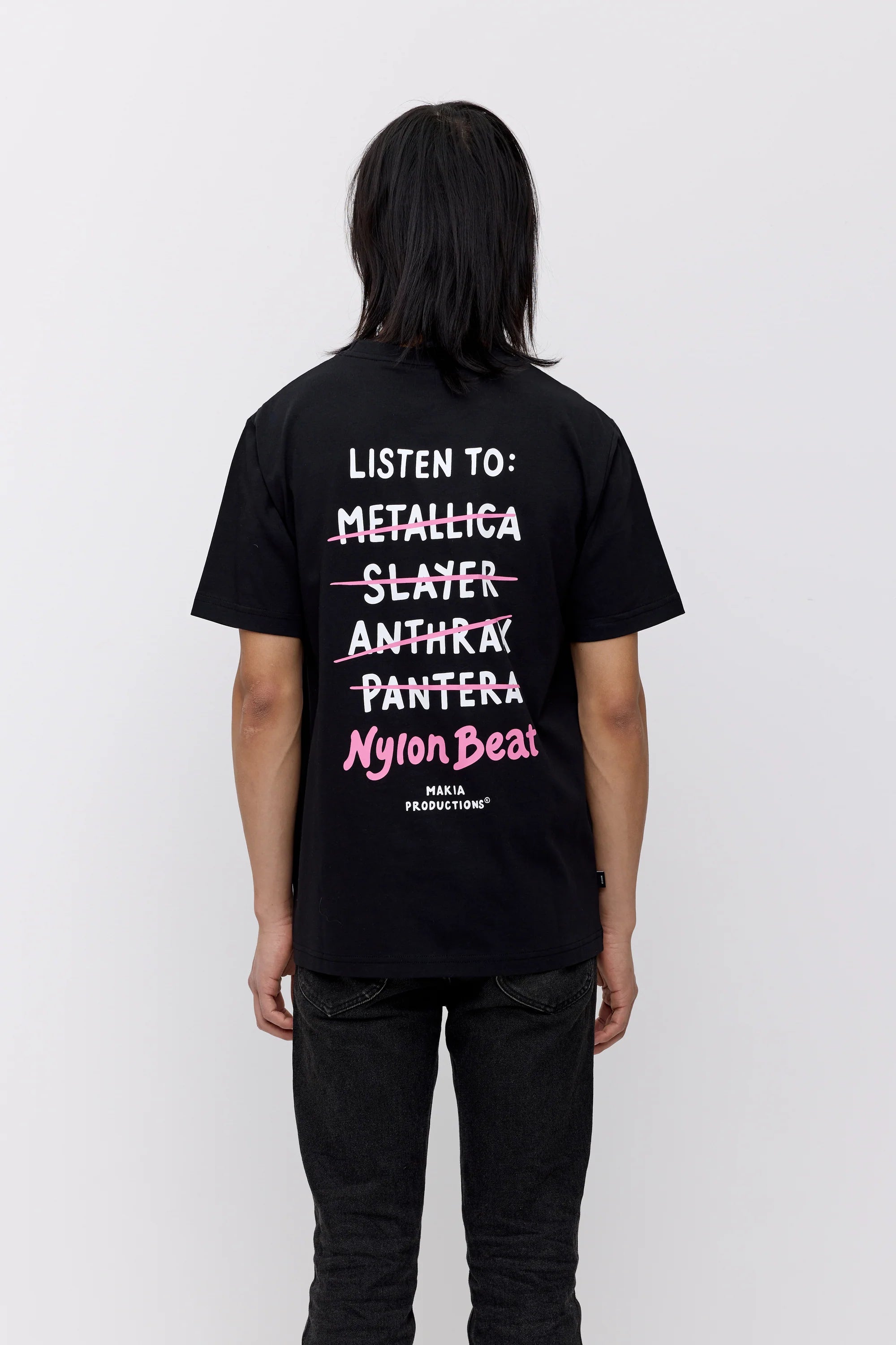 Makia x Nylon Beat t-paita Listen to T-shirt, musta