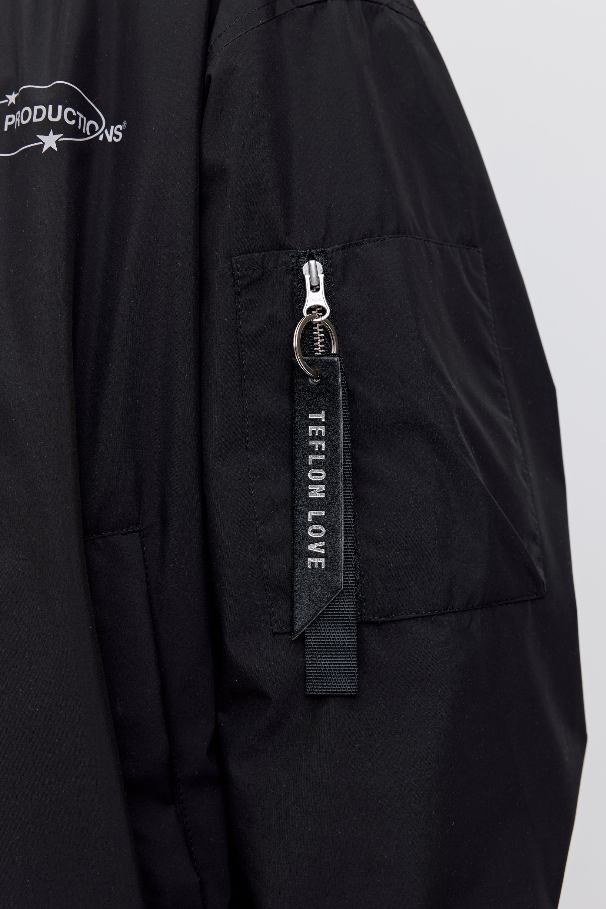 Makia x Nylon Beat takki Nylon Jacket, musta