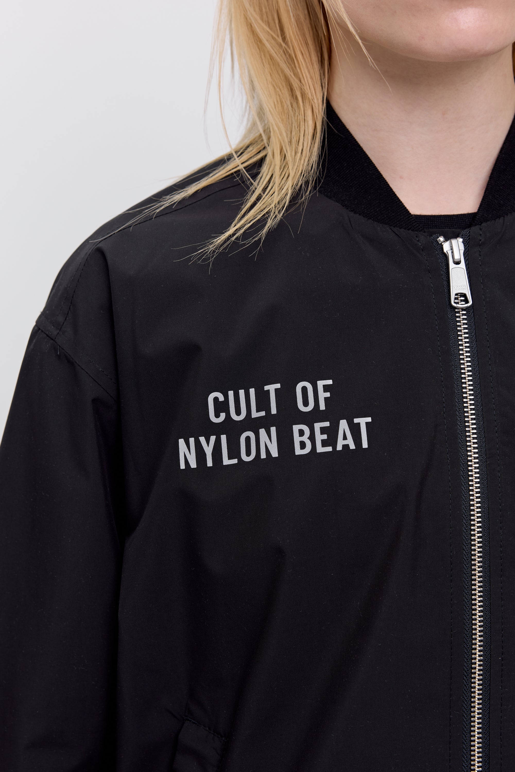 Makia x Nylon Beat takki Nylon Jacket, musta