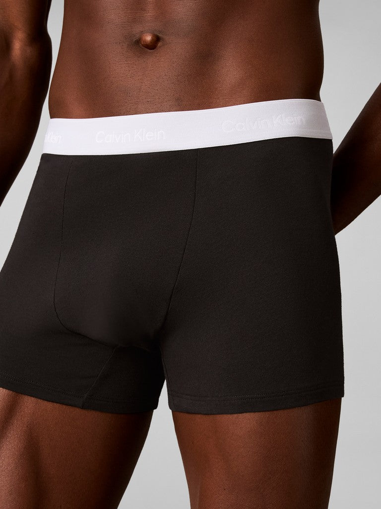 Calvin Klein miesten bokserit Relaxed Fit Trunk 3 Pack, musta