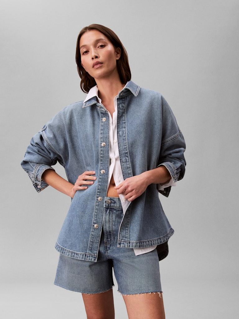 Calvin Klein Jeans naisten farkkupaita DENIM BOYFRIEND SHIRT OVERNIGHT, sininen