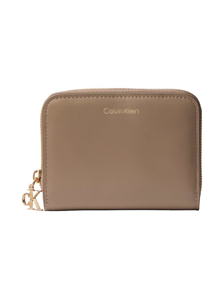 Calvin Klein naisten lompakko CK Medium Flap Zip Around, beige