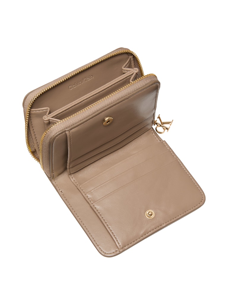 Calvin Klein naisten lompakko CK Medium Flap Zip Around, beige