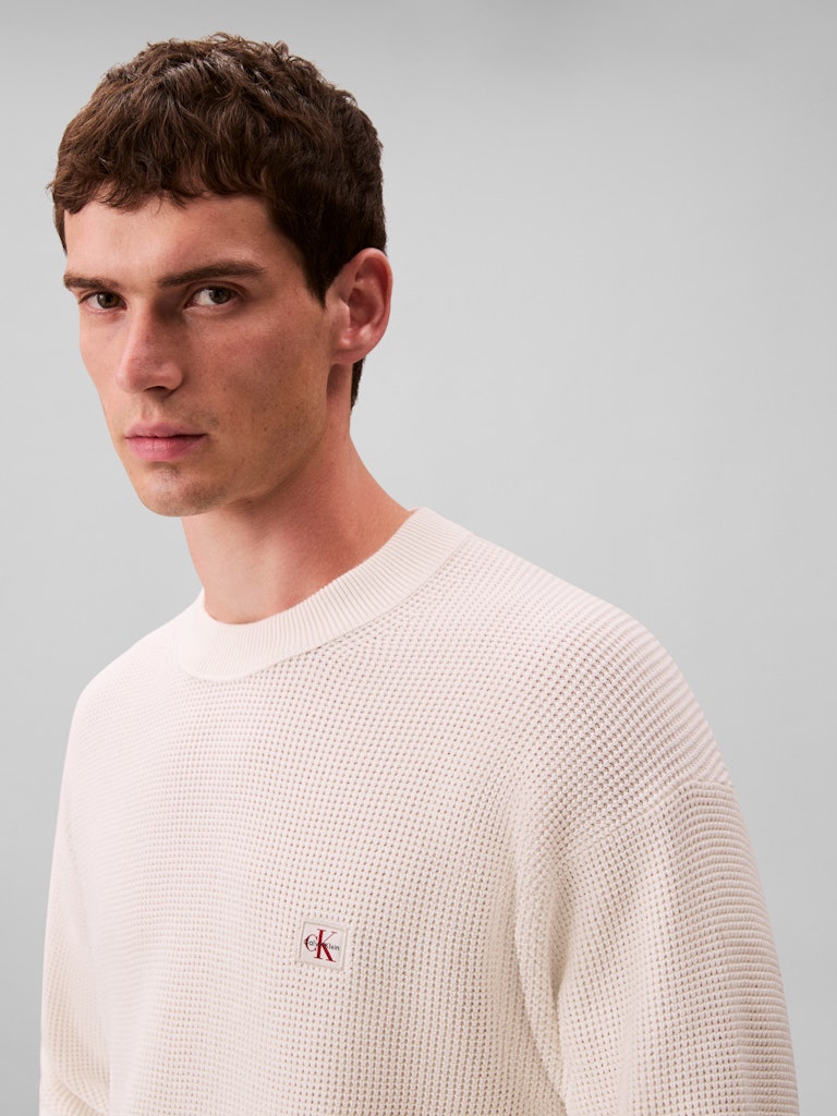 Calvin Klein Jeans miesten neulepusero LS EZ Cotton Waffle Crwnk Swtr 9, luonnonvalkoinen