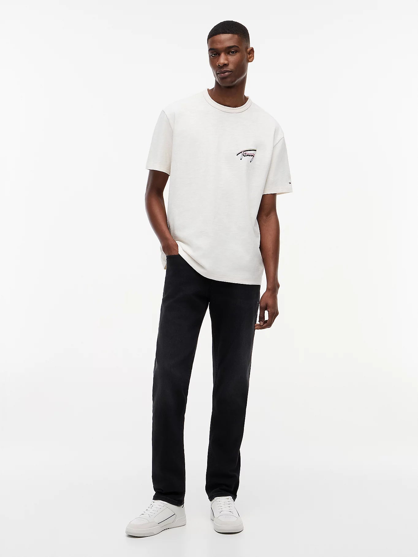 Tommy Jeans miesten t-paitaTJM Relax Novelty SS Tee, kerma