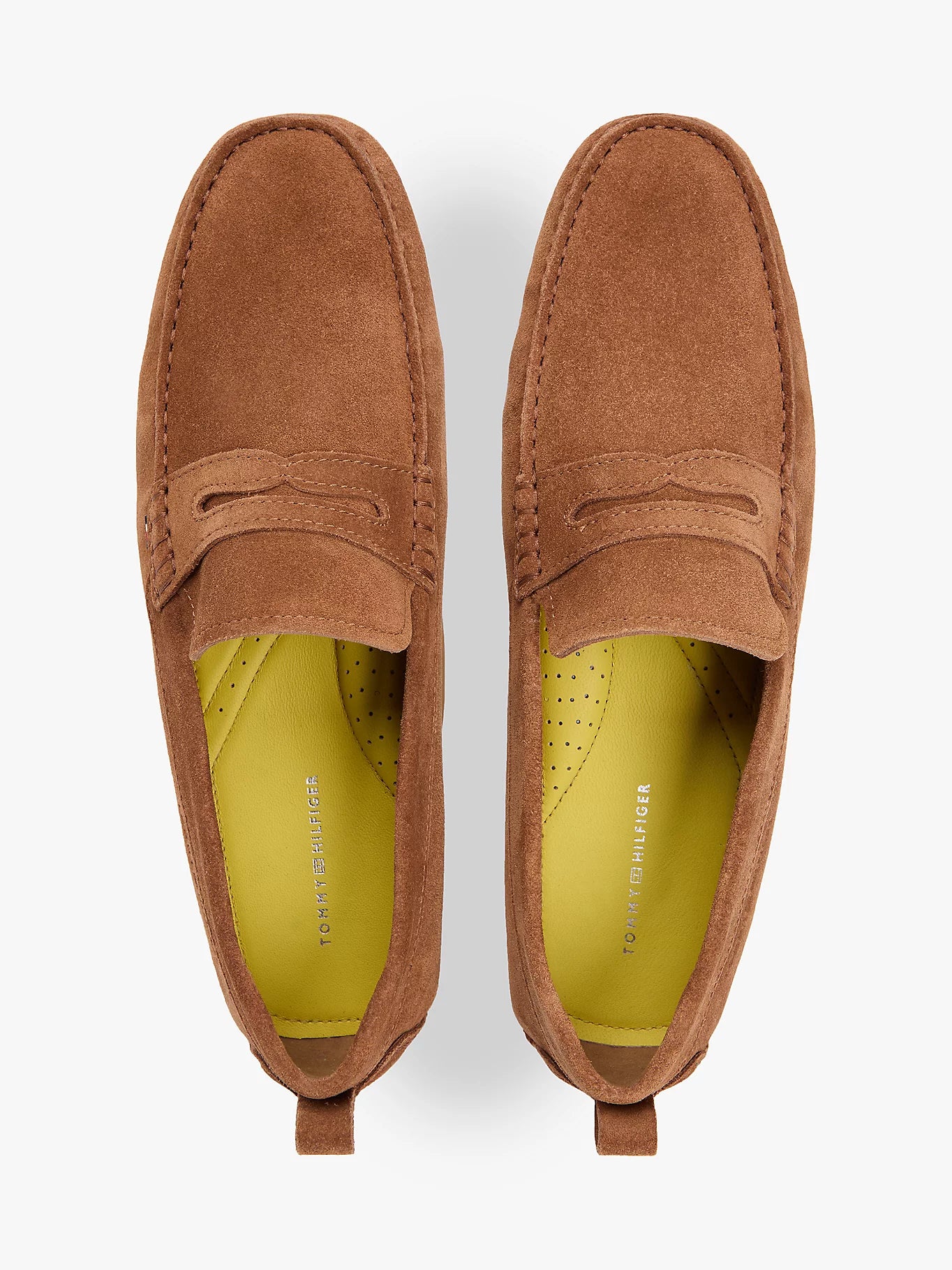 Tommy Hilfiger miesten kengät Core Hilfiger Suede Driver, konjakinruskea