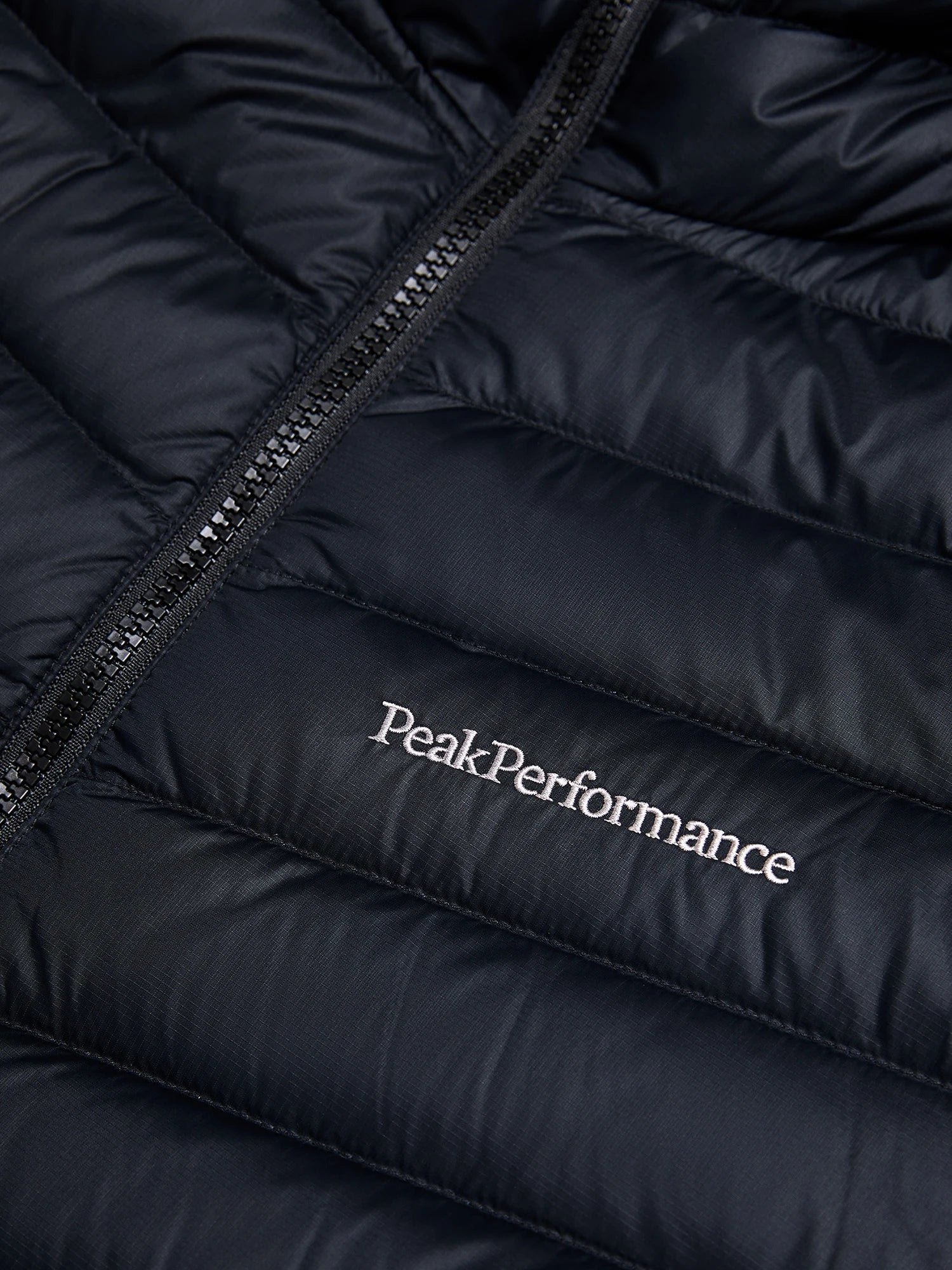 Peak Performance miesten untuvatakki Frost Hood Jacket, hiilenmusta