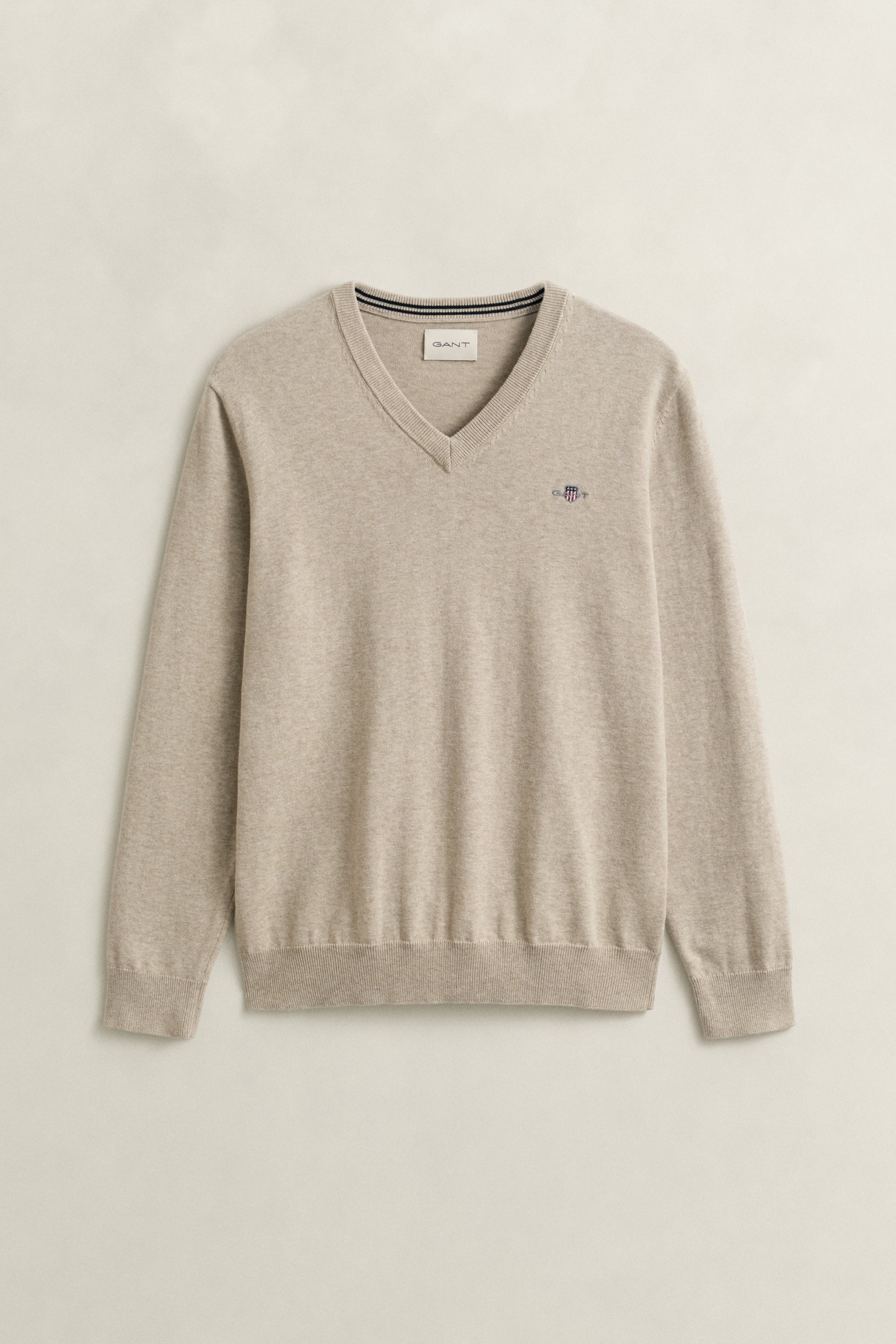 Gant miesten neulepusero Classic Cotton V-Neck, beige