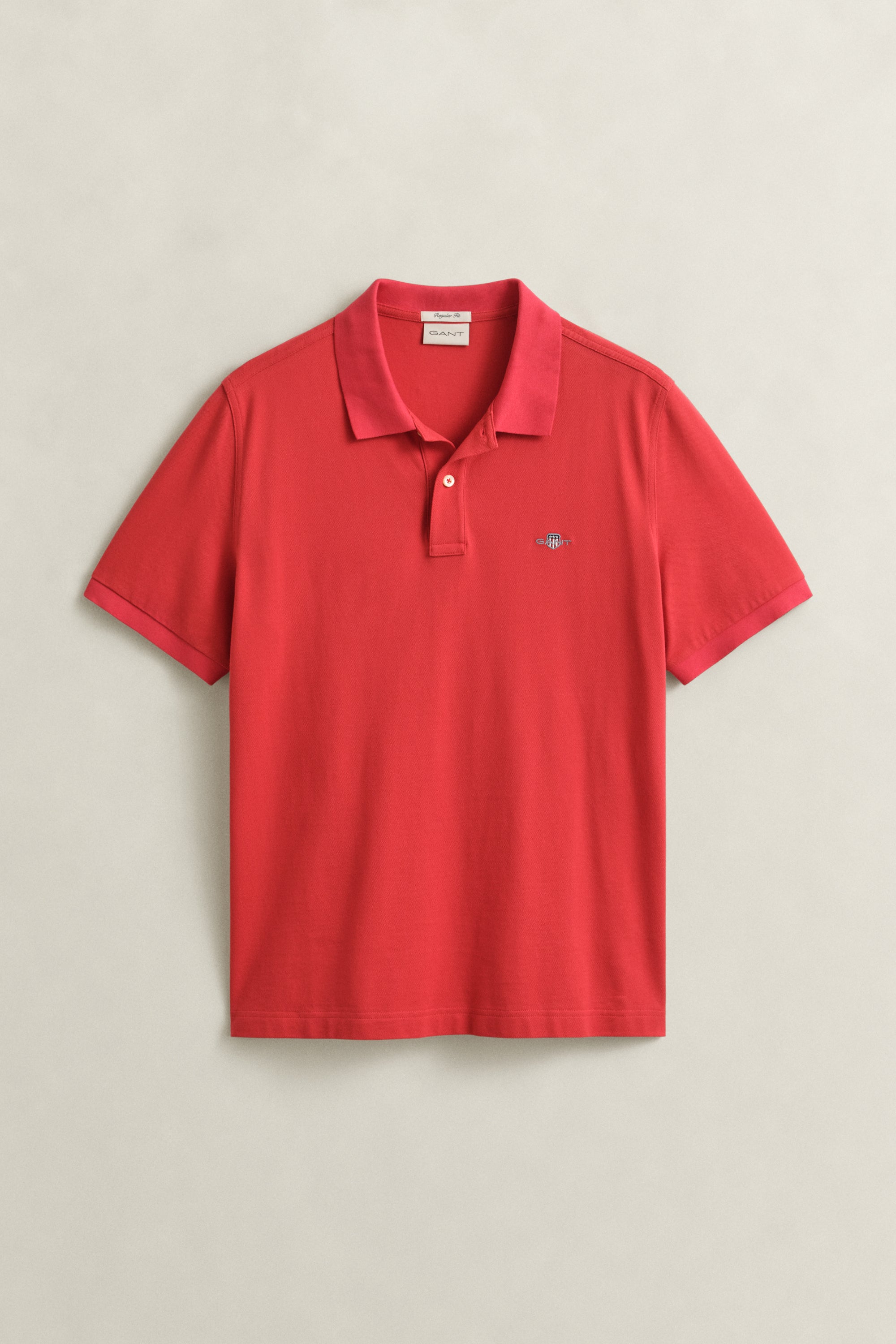 Gant miesten pikeepaita Regular Fit Shield Piqué Polo Shirt, punainen