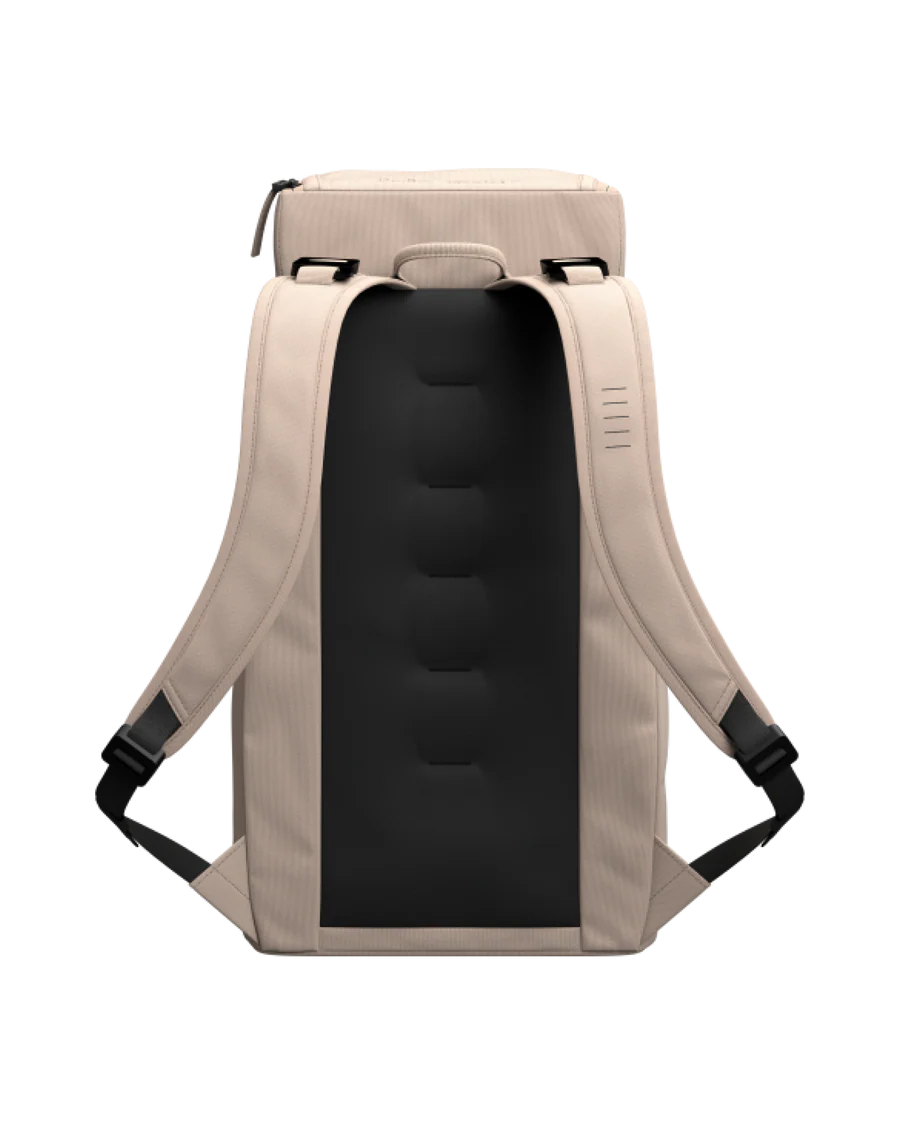 DB Unisex Reppu, HUGGER BACKPACK 25L NOS Beige