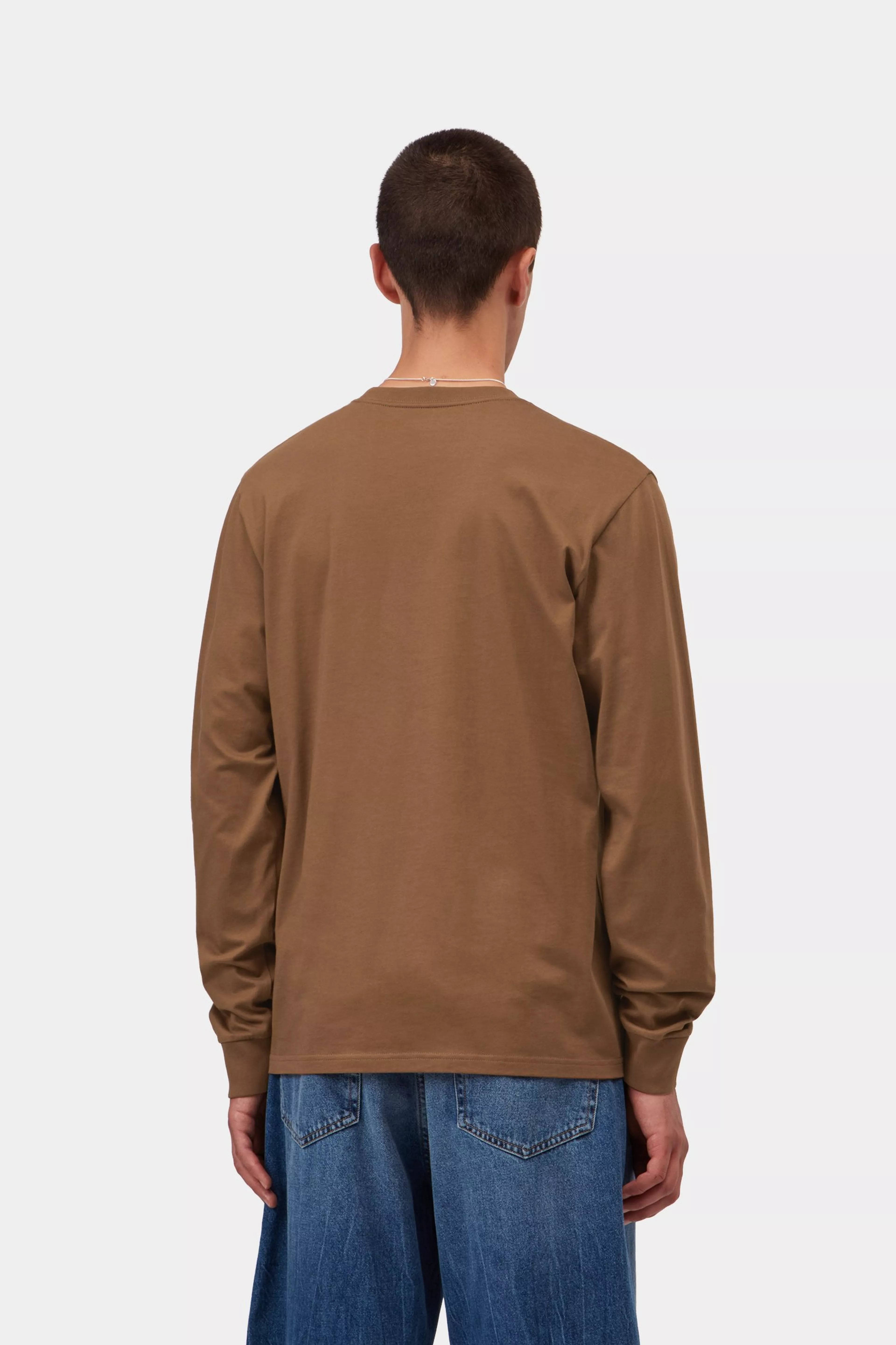 Carhartt miesten pitkähihainen paita Pocket T-Shirt, konjakinruskea