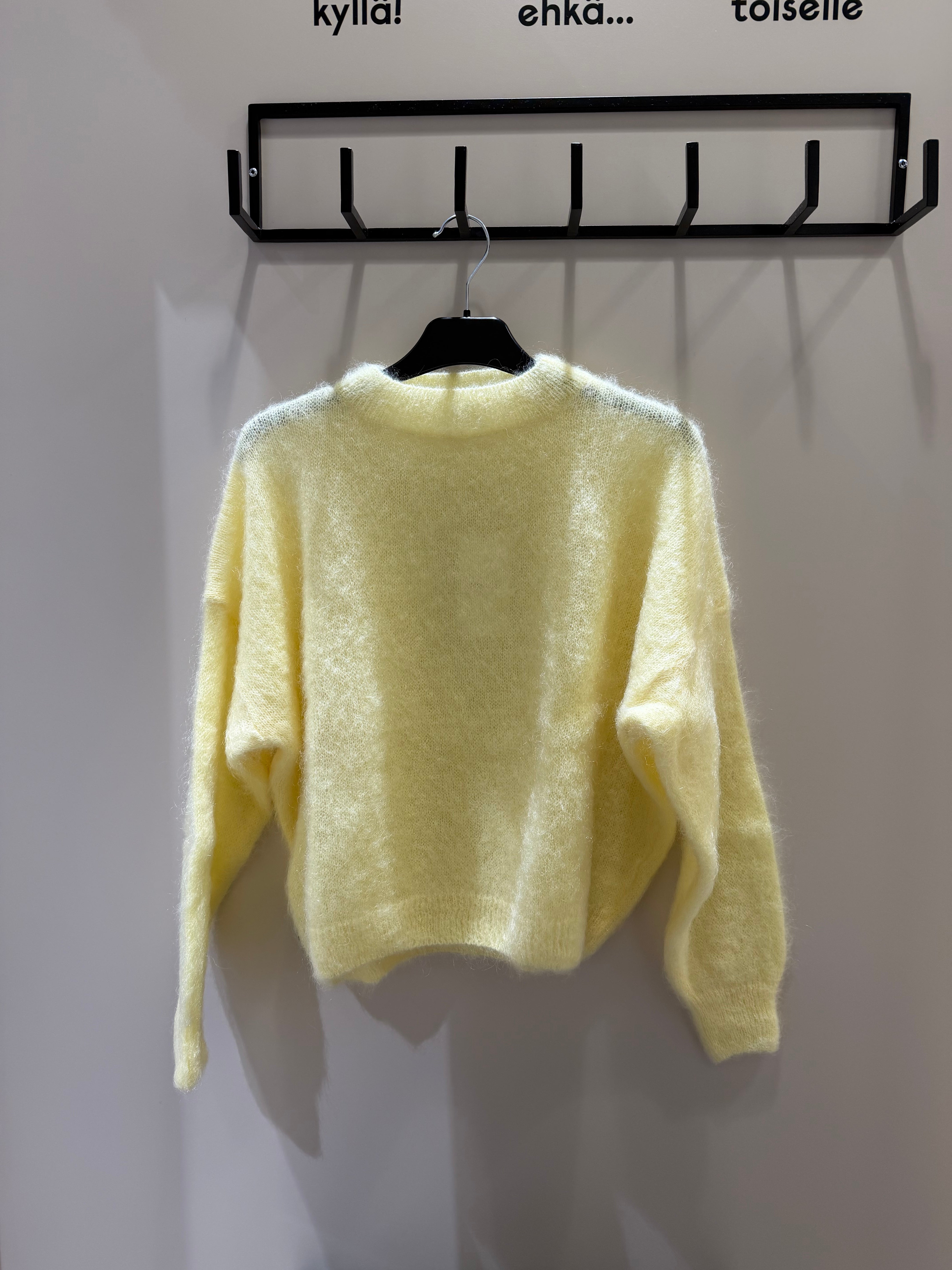 Sinnuu naisten neule Darla Mohairneule, keltainen