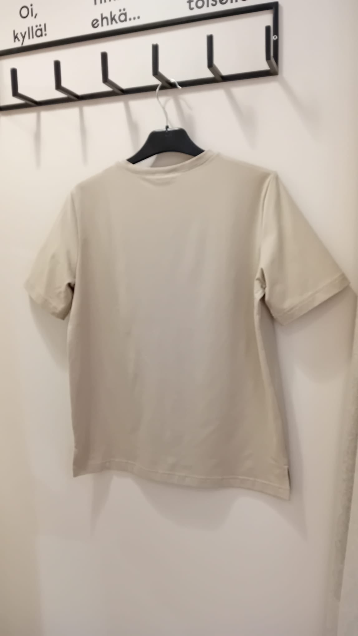 Sinnuu naisten t-paita Tess, vaalea beige