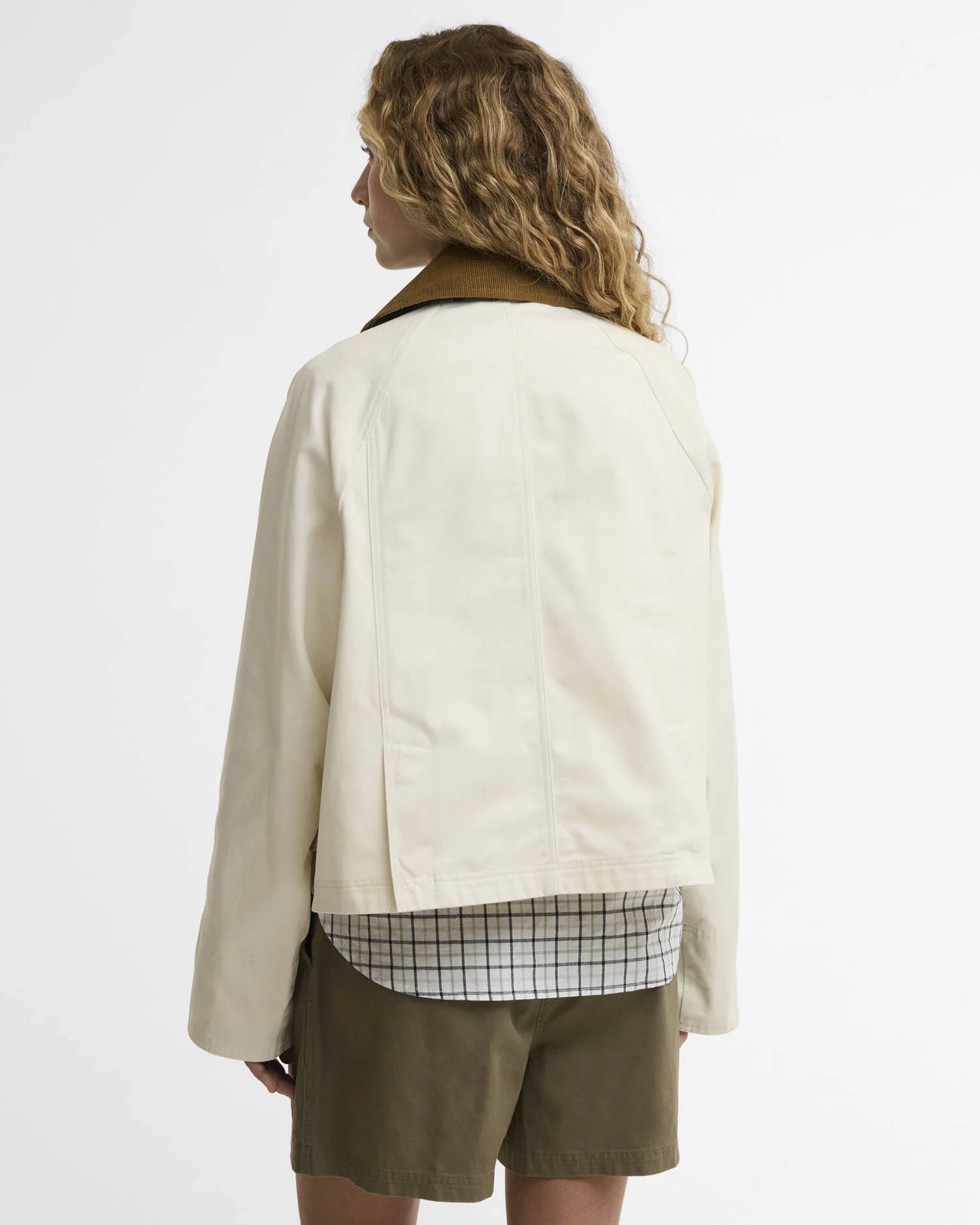 Barbour naisten takki Barbour Crop Beadnell Jacket, luonnonvalkoinen