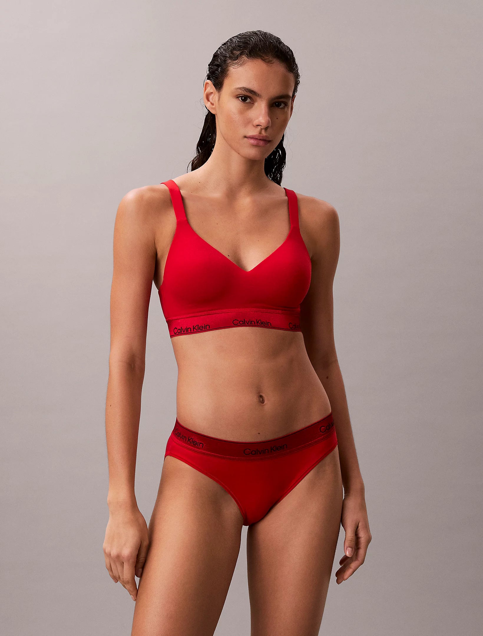 Calvin Klein naisten rintaliivit Lift Bralette, punainen