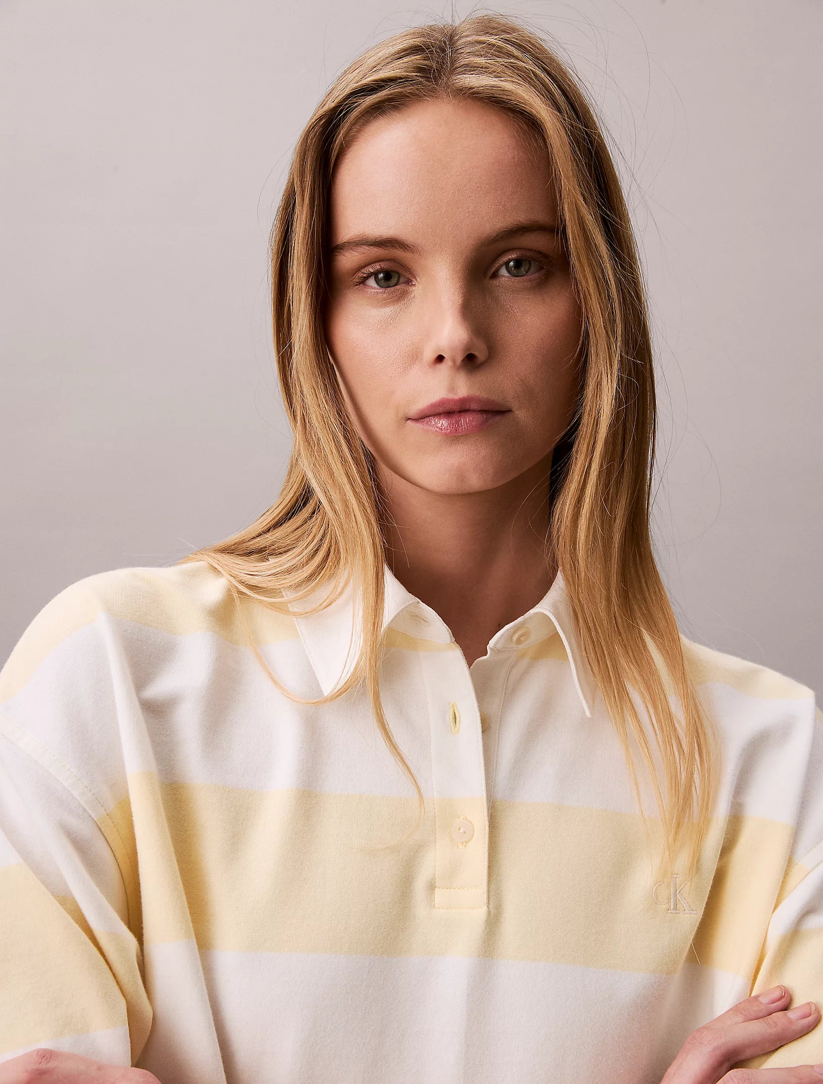 Calvin Klein Jeans naisten paitamekko LS Varsity Stripe Mini Polo Dress, raidallinen keltainen