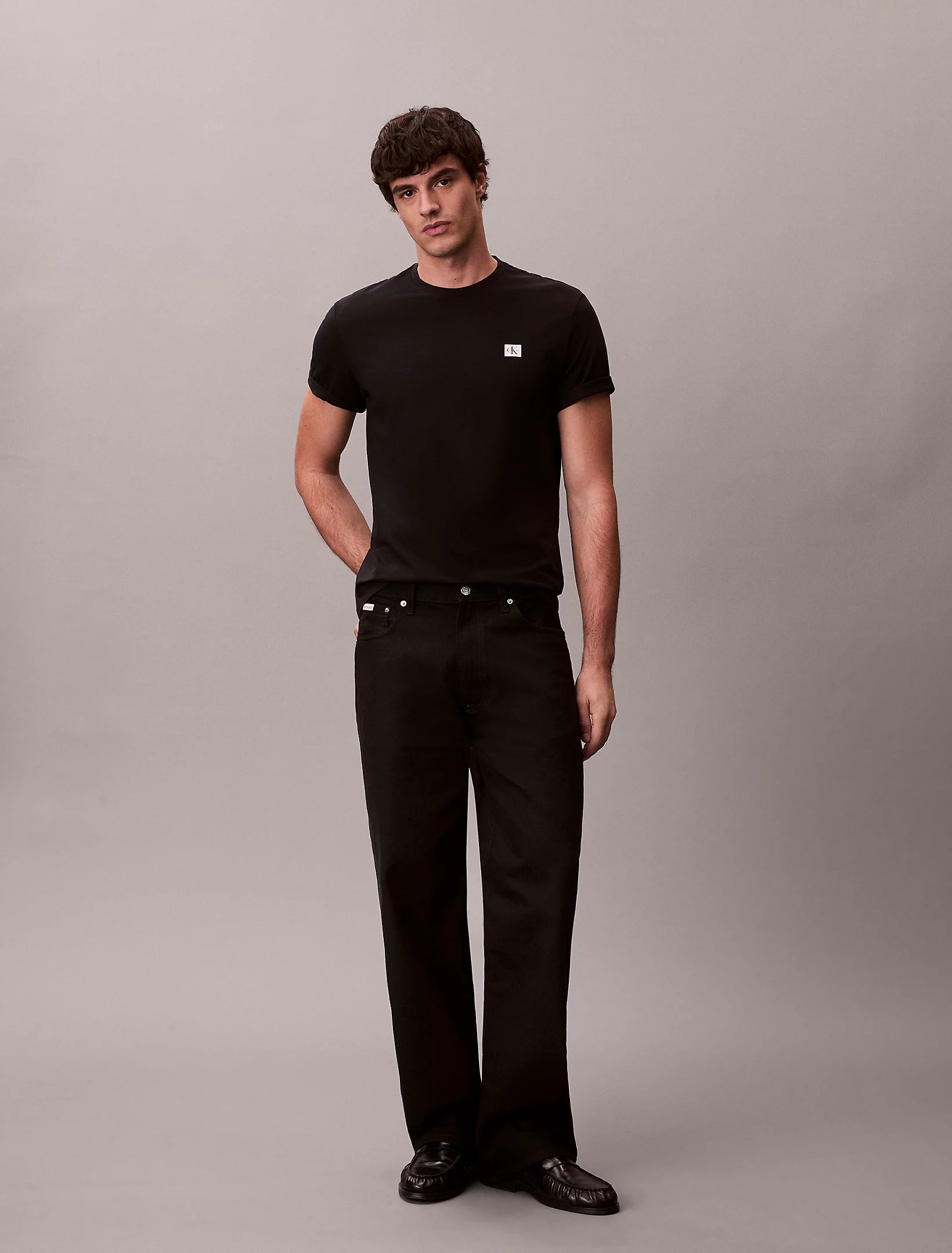 Calvin Klein Jeans miesten t-paita K SS Badge Tee, musta