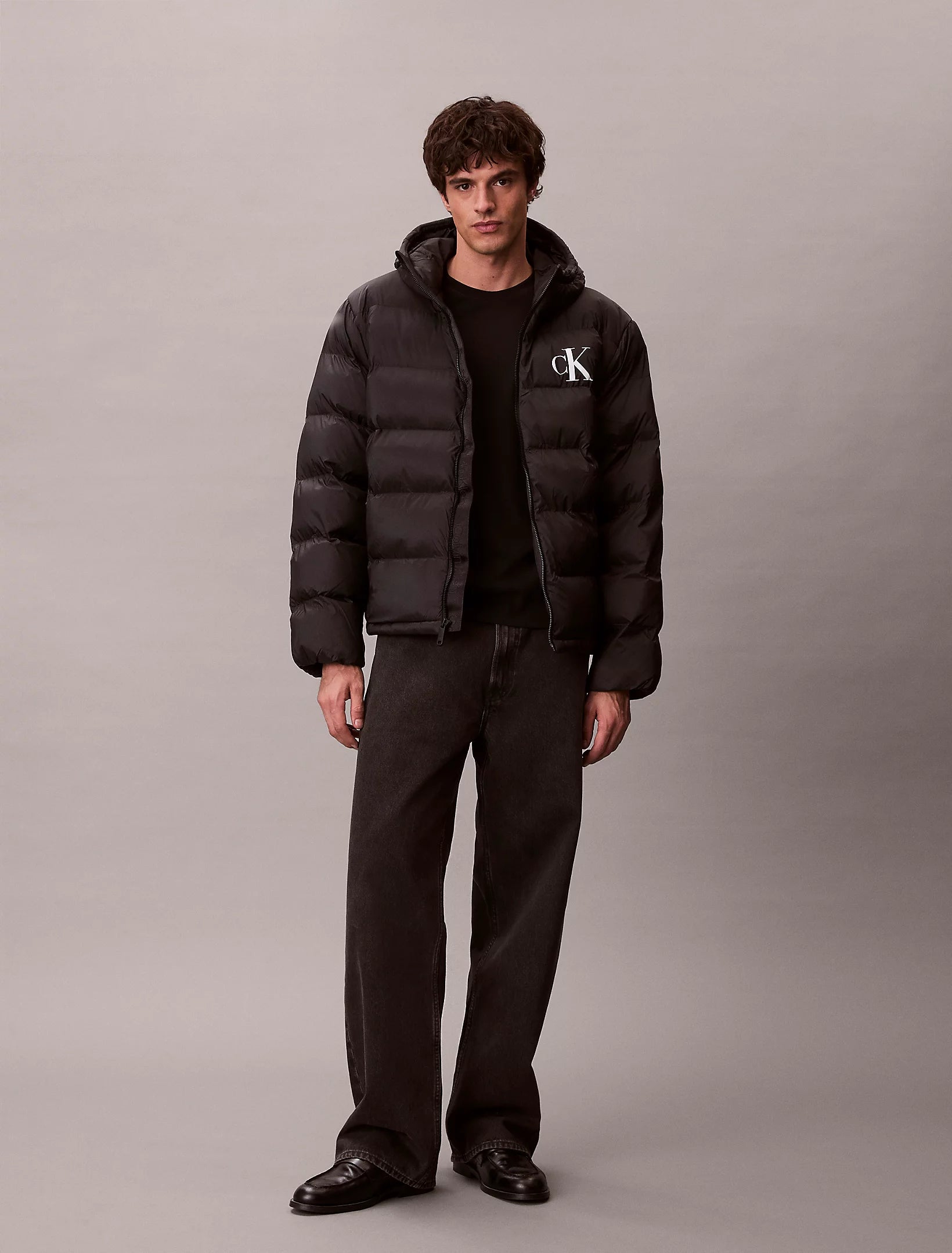 Calvin Klein Jeans miesten Puffertakki, LS NYLON MONOGRAM PUFFER JACKET Musta