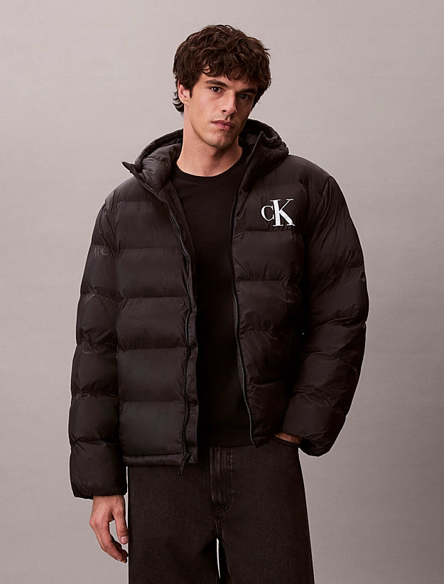 Calvin Klein Jeans miesten Puffertakki, LS NYLON MONOGRAM PUFFER JACKET Musta