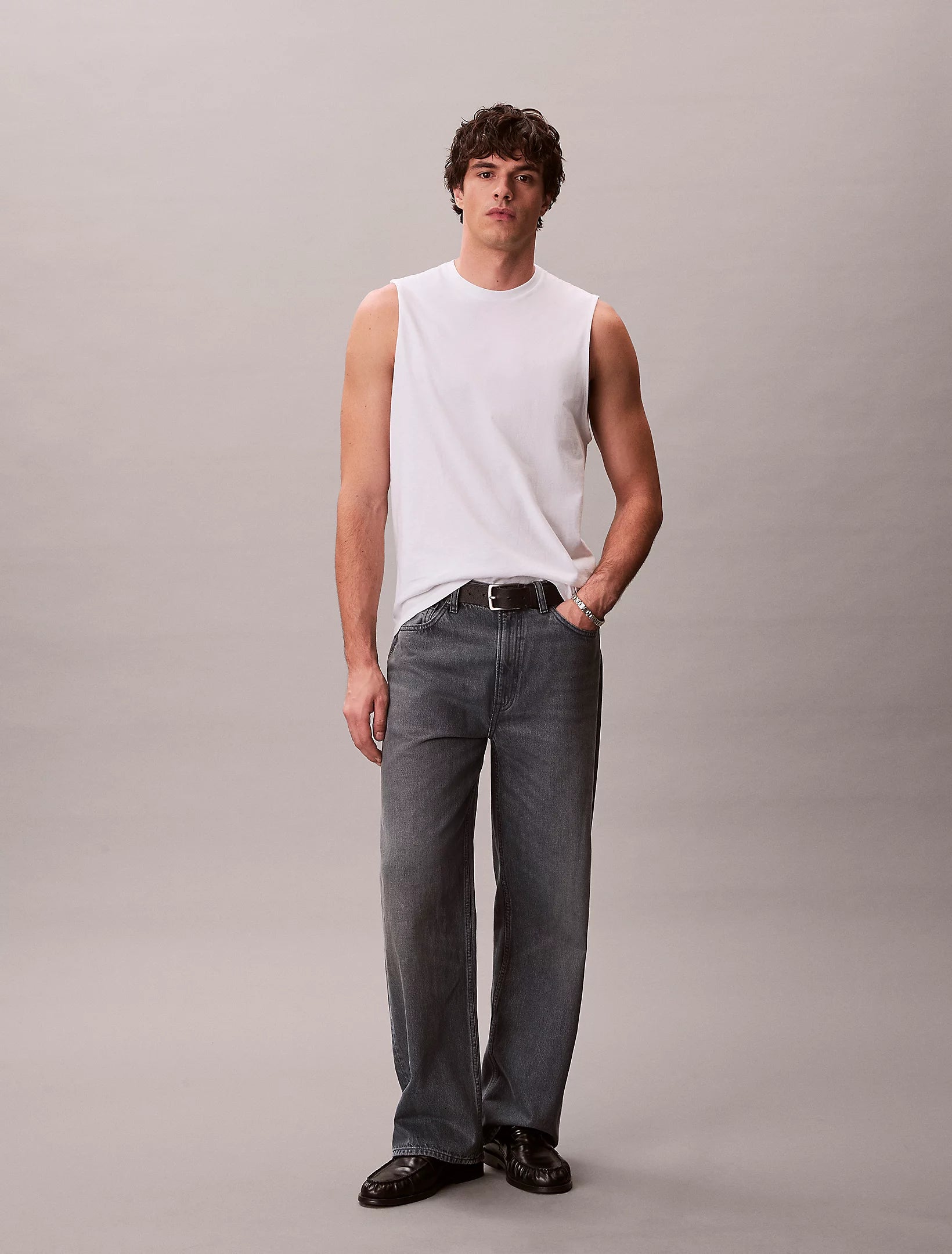 Calvin Klein Jeans miesten hihaton paita 30S Jersey Badge Muscle Tank, valkoinen
