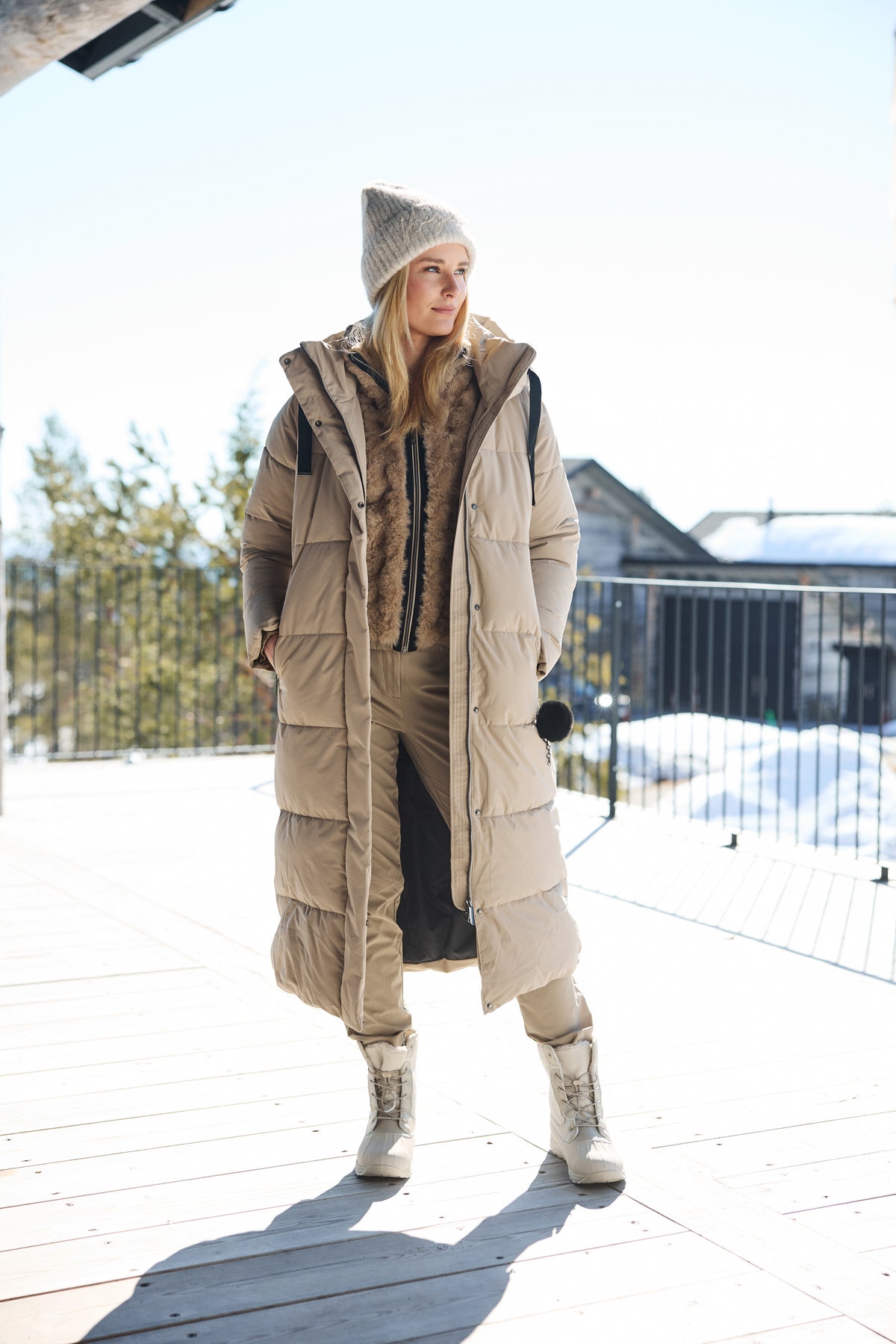 Luhta naisten toppatakki Heinis, beige