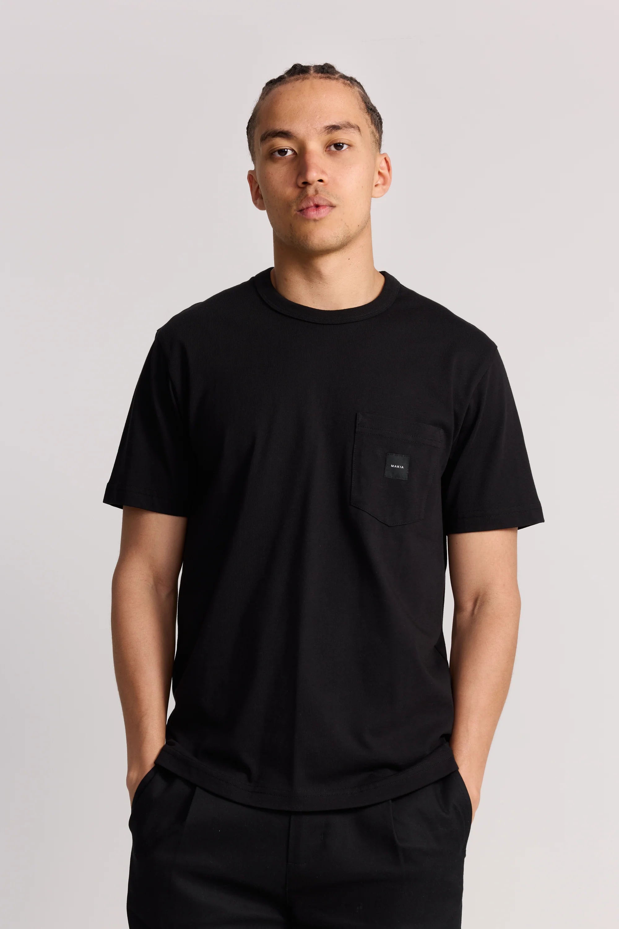 Makia miesten t-paita K Square Pocket t-shirt, musta