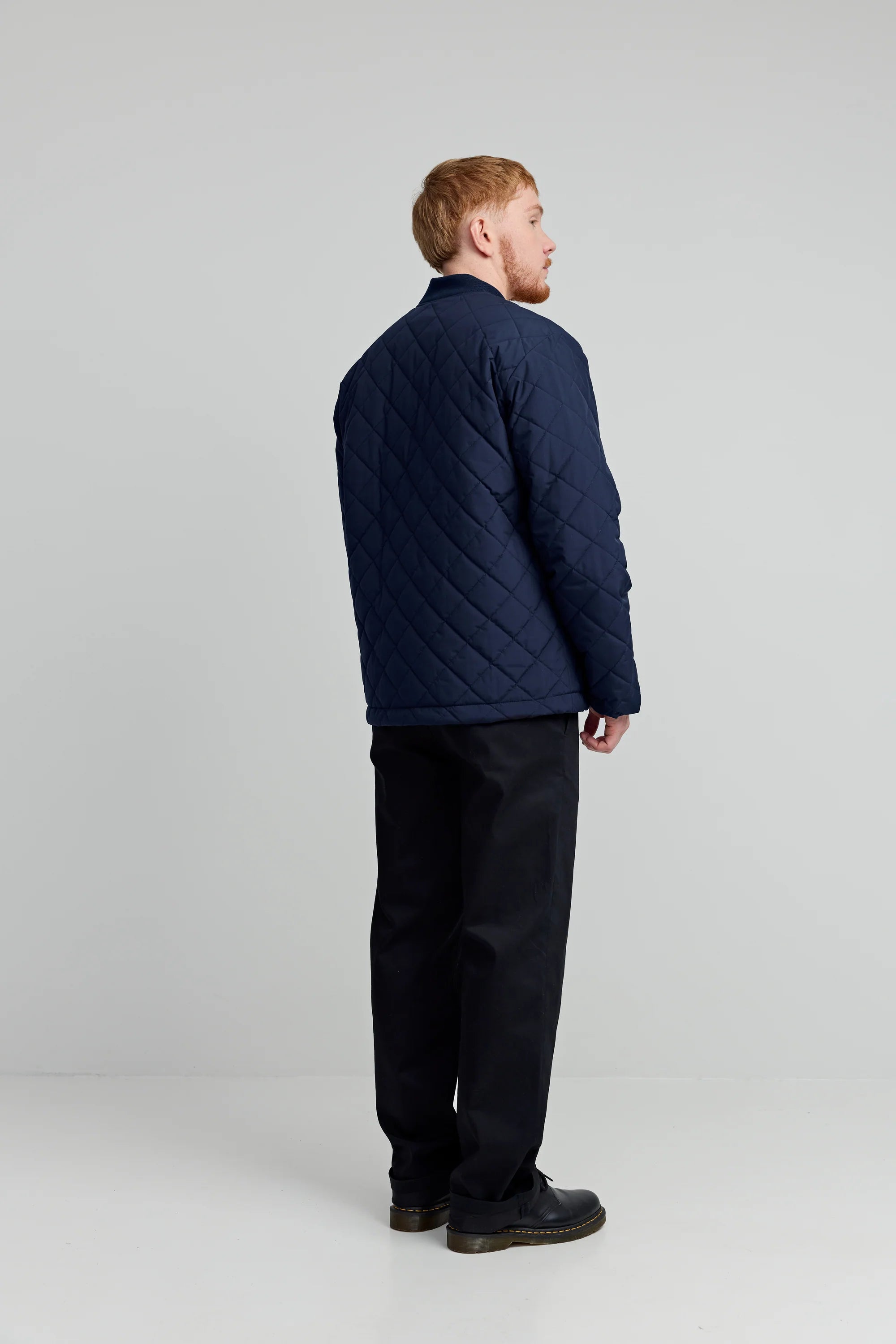 Makia miesten takki Ilmari Quilted Jacket, tummansininen