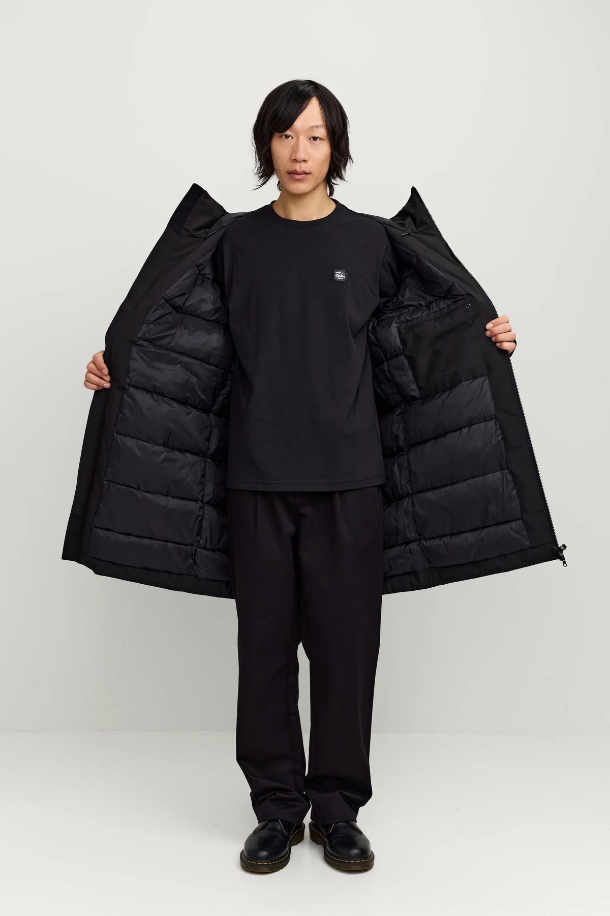 Makia miesten parkatakki Pacific Jacket, musta