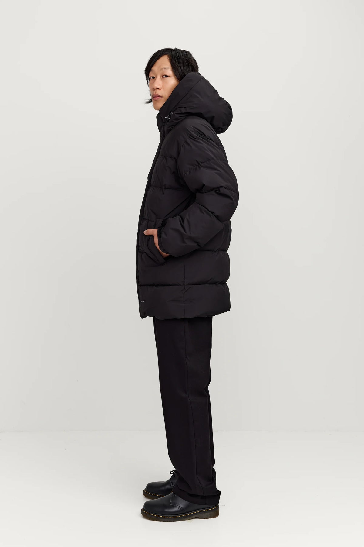 Makia miesten toppatakki Aamos Jacket, musta