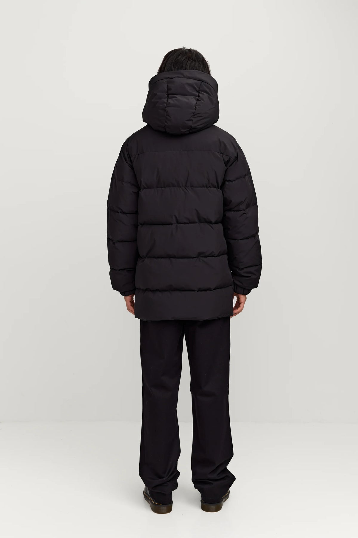 Makia miesten toppatakki Aamos Jacket, musta
