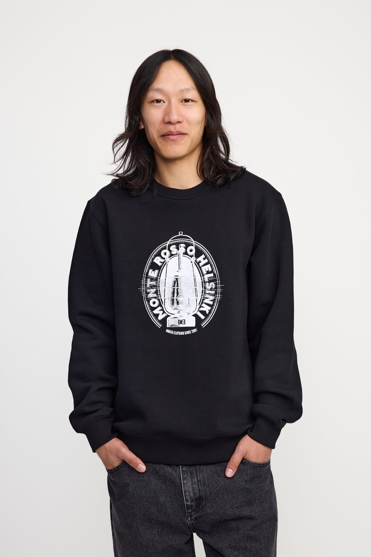 Makia miesten collegepaita M25 Storm Sweatshirt, musta
