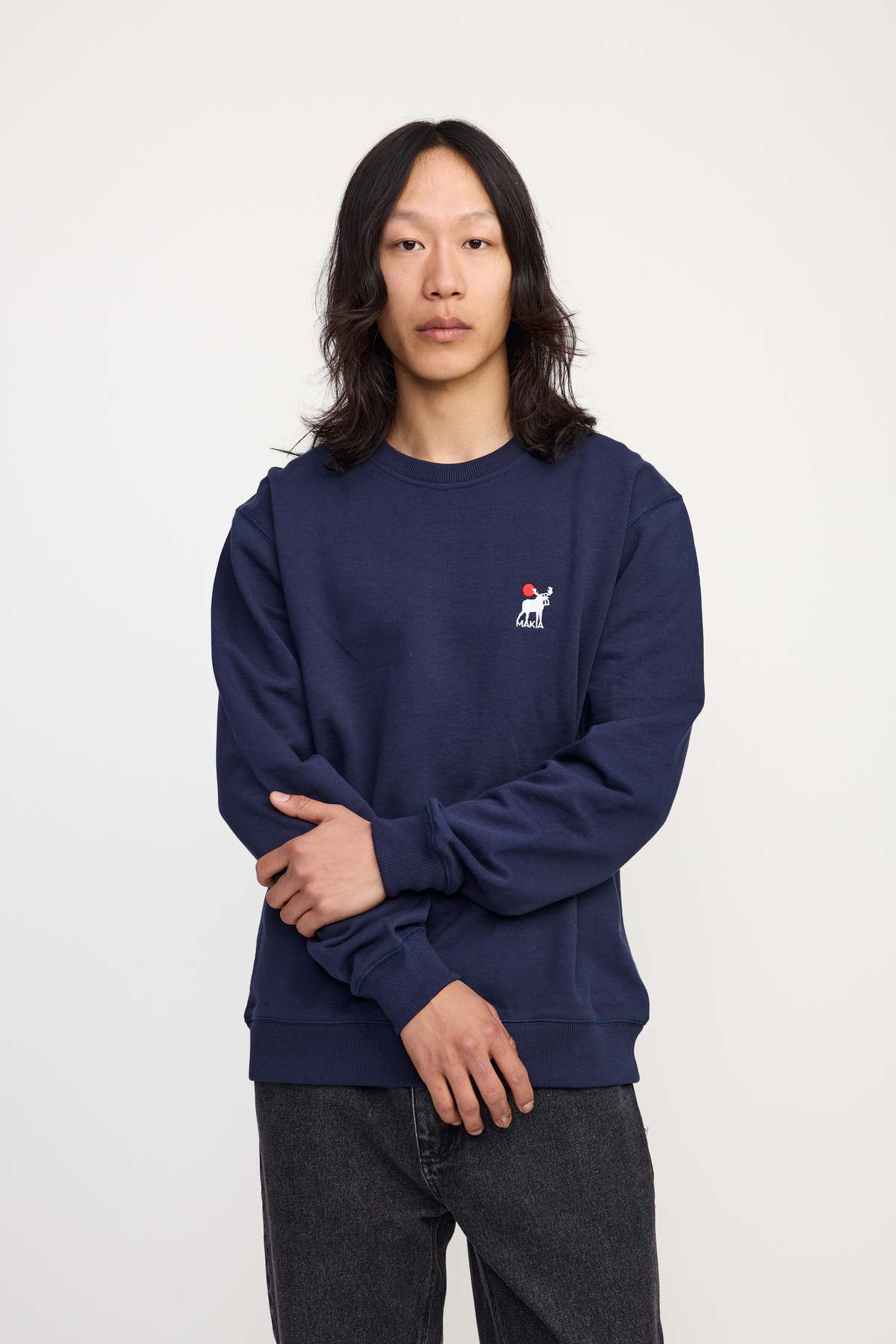 Makia miesten collegepaita Taste of Finland Sweatshirt, tummansininen