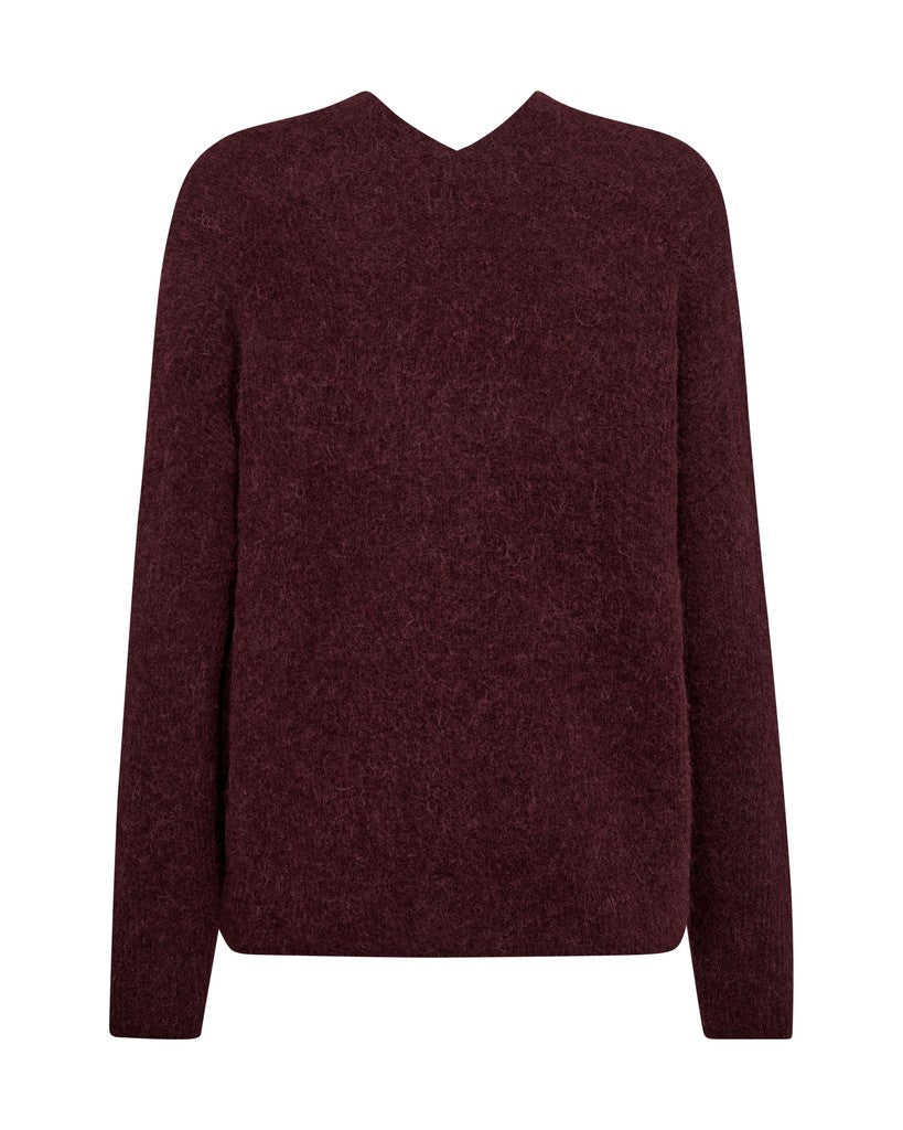 Mos Mosh naisten neulepusero Thora V-Neck Knit, luumunpunainen, pehmeäpintainen neule, V-mallinen pääntie, rento suora siluetti ja pitkät hihat