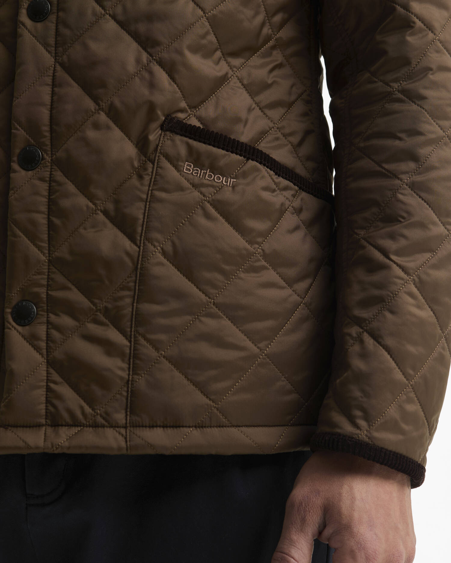 Barbour miesten tikkitakki Icons Heritage Quilted Jacket, Keskiruskea