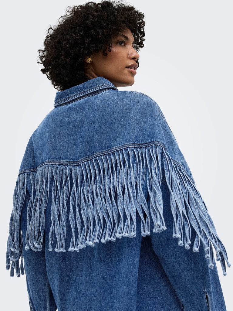 Only naisten farkkutakki Maureen LS Fringe Denim, Sininen, indigo, sininen indigonsävyinen farkkutakki, selkeä farkkuleikkaus ja pitkät hapsut selkäosassa ja hihoissa