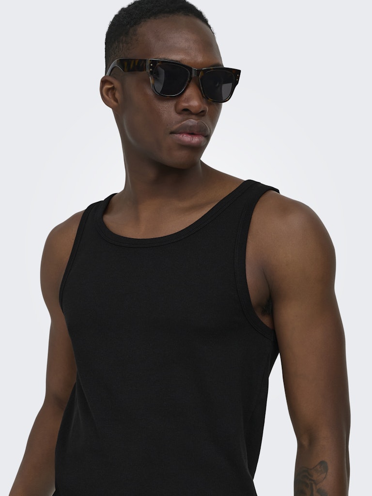 Only & Sons miesten hihaton paita ONSTanner, musta