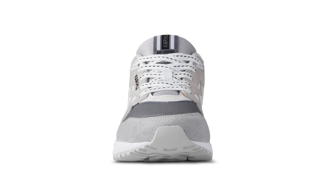 Karhu miesten tennarit Legacy 96 Sneaker, vaaleanharmaa