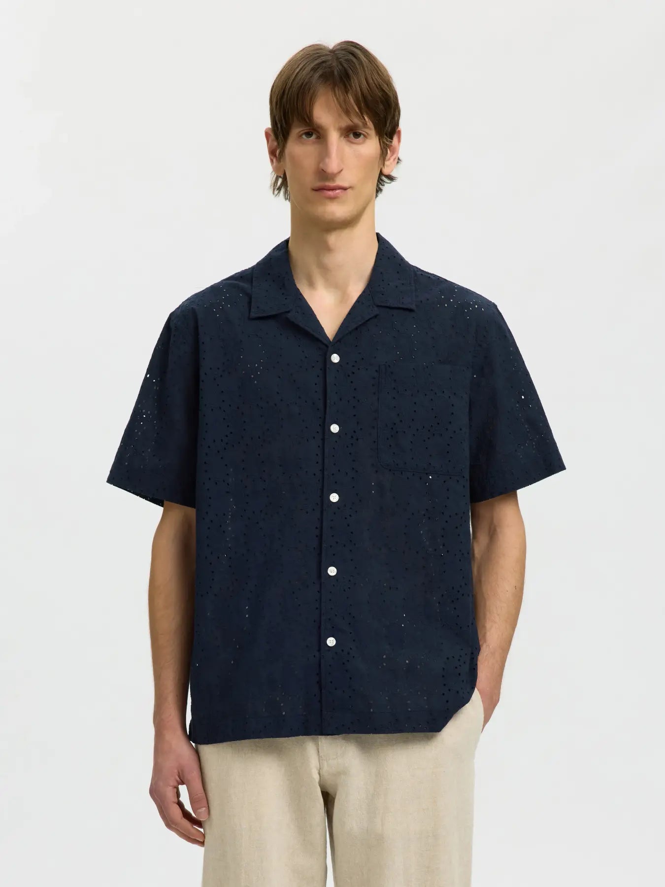 Selected miesten lyhythihainen kauluspaita Broderie SS Shirt, Sky Captain Paisley Embro