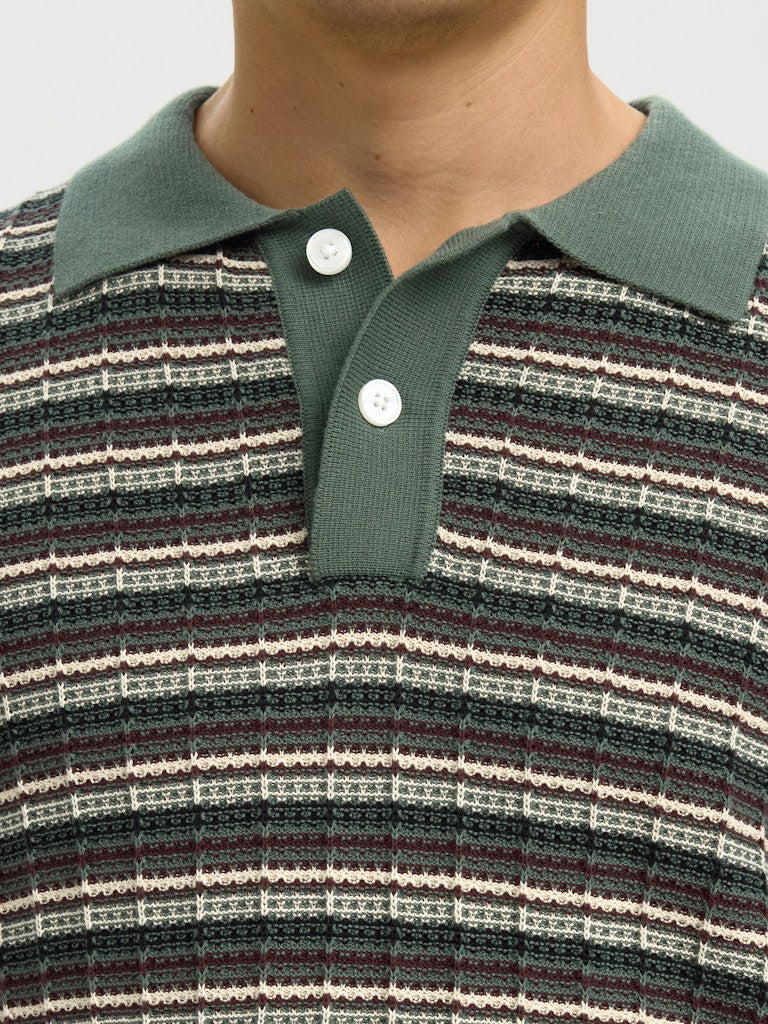 Selected miesten pikeepaita SLHDane SS Knit Color Structure Polo, Balsam Green Stripes