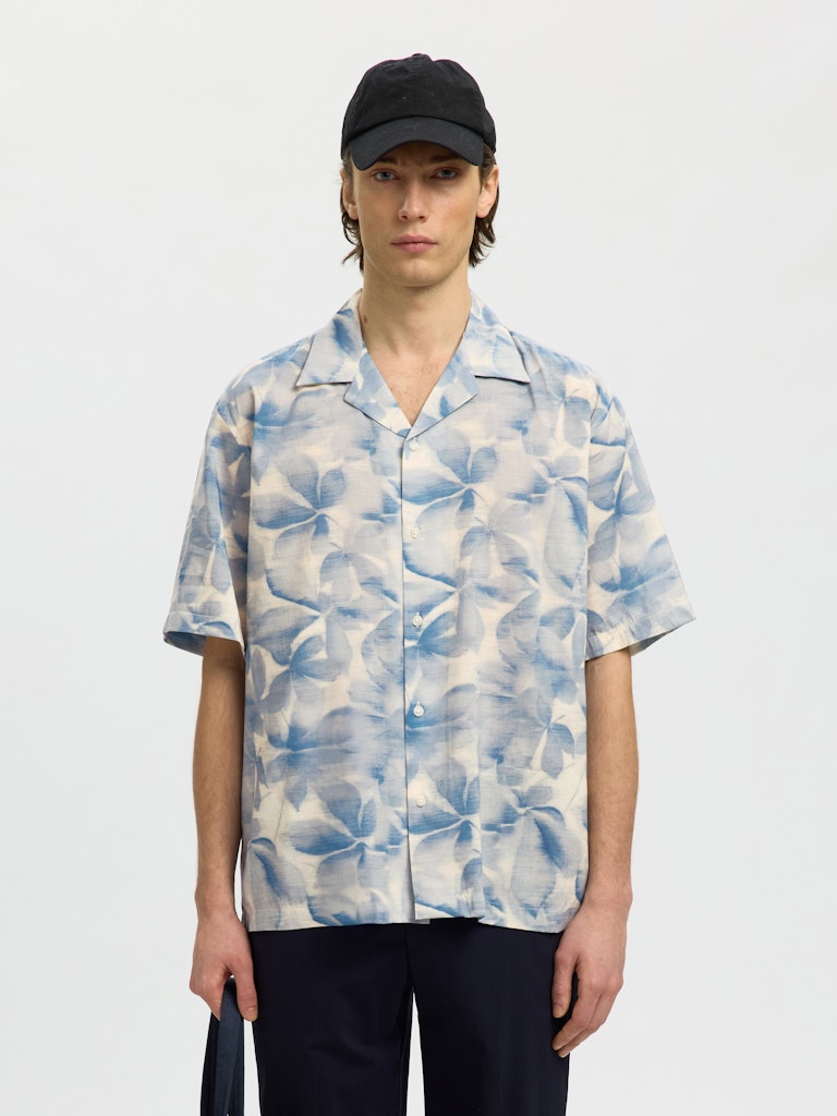 Selected miesten kauluspaita SLHRLXAir Mix Print SS Shirt, Blue Mirage Leaves
