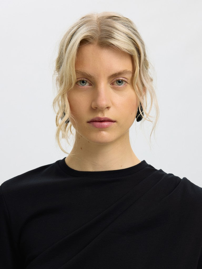 Selected Femme naisten T-paita Taj Light Twist Tee, Black