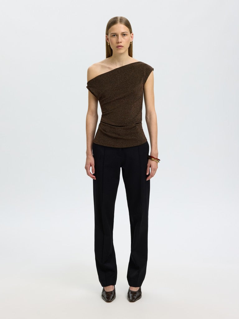 Selected Femme naisten toppi Nori Fitted Asymmetric Top, musta