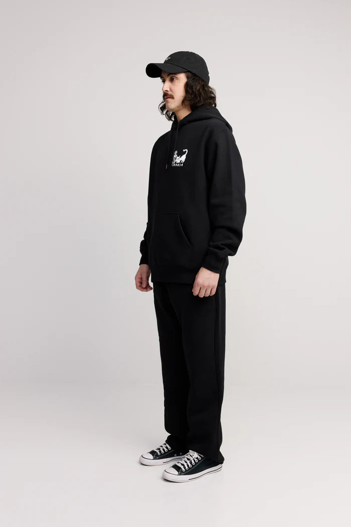 Makia miesten collegehousut Cove ZIP POCKET, musta