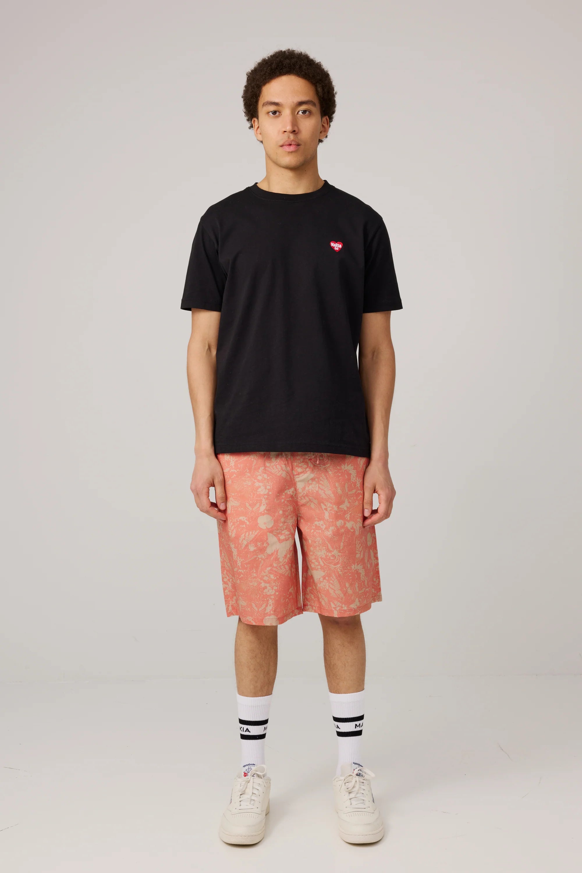 Makia miesten shortsit Papillon Shorts, kuosi punainen